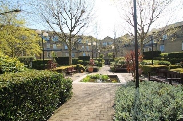 1 bed flat to rent - 2