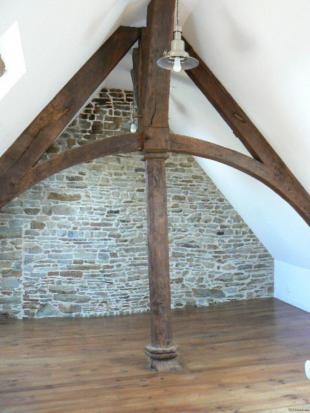17th Century Farmhouse in Countryside - 2