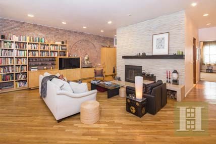 2 bedroom Property For Sale: PRIME JAY..