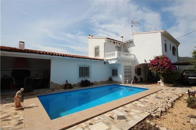 Finca for sale in Pego