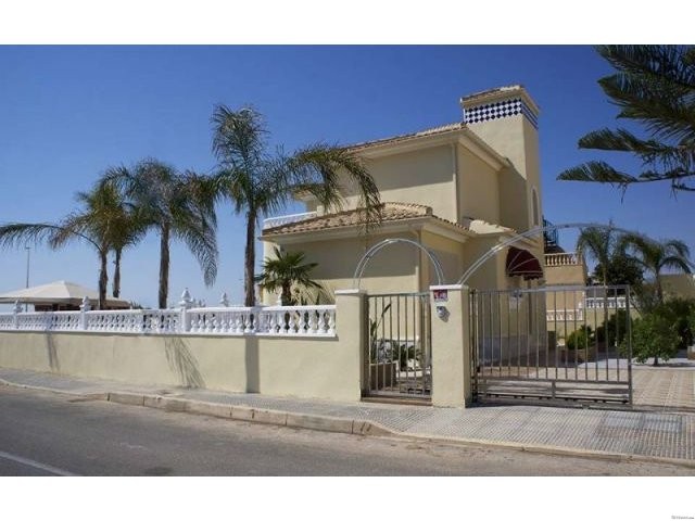 Villa for sale 785.000 € Costa..
