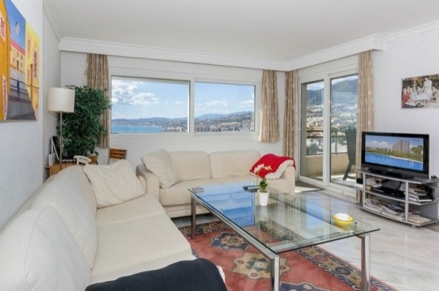 1 Bed Apartment for sale in Benalmadena..