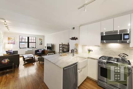 3 bedroom Apartment For Sale: 617 EAST..