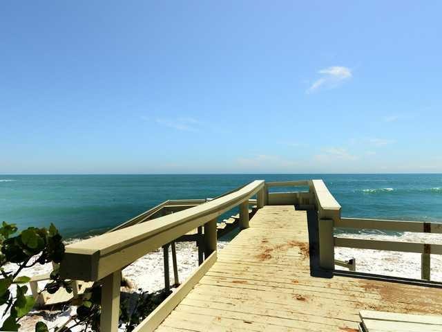 3 bedroom Residence For Sale: Stuart..