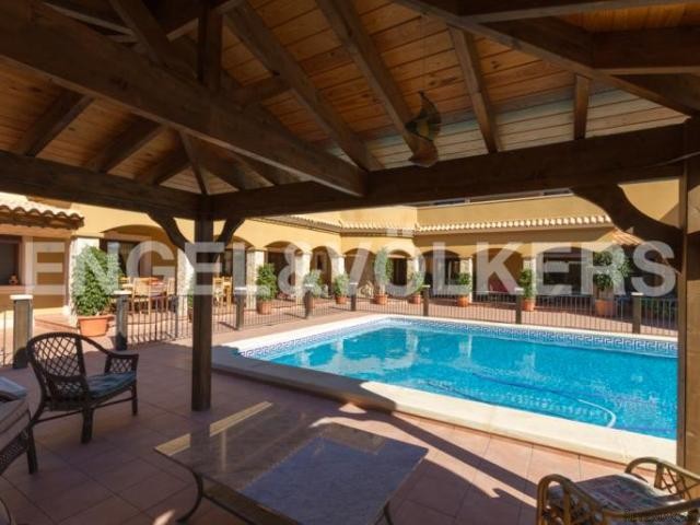 REDUCED OFFER- SPECTACULAR VILLA WITH.. - 2
