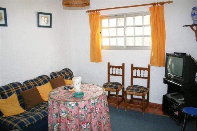 Villa - A charming cottage located on.. - 2