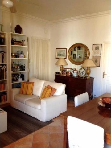Apartment full of warmth and character.. - 2
