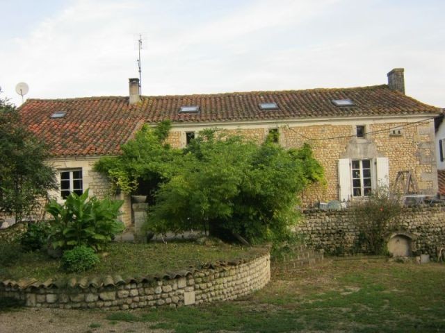 Traditionnal "Longere" in a small..