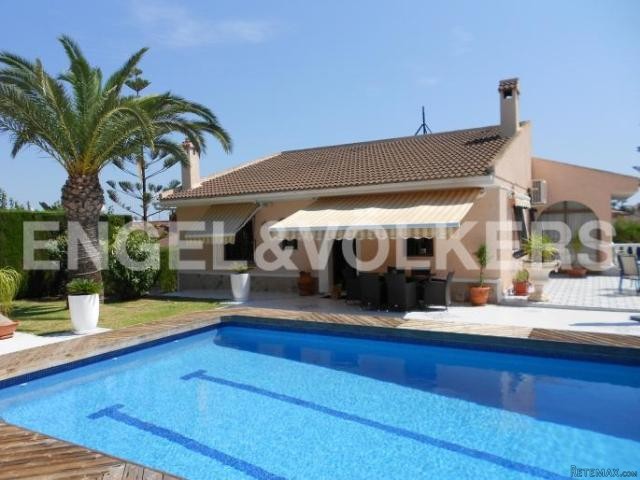 BEAUTIFUL HOUSE IN LOS BALCONES