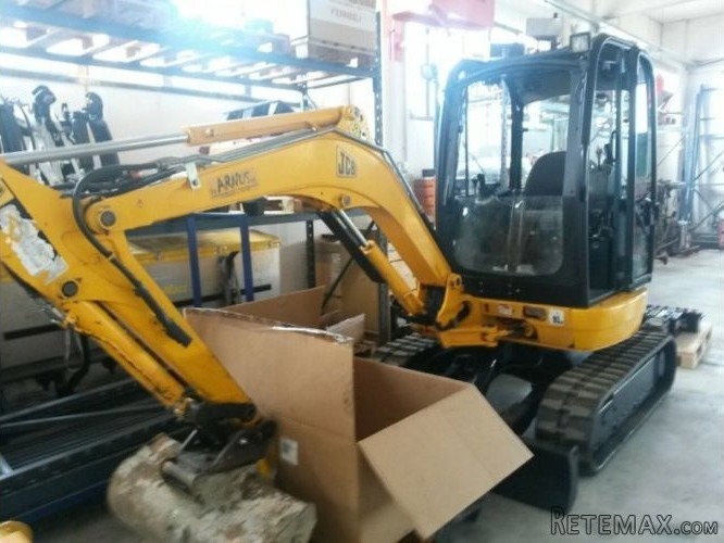 Mini bager JCB 8025 - 2