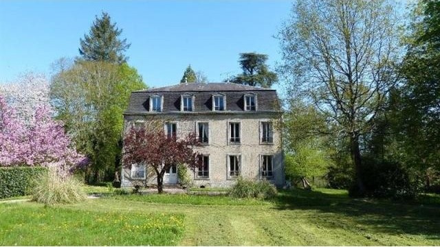 6 bedroom House For Sale: 87000 CHALUS