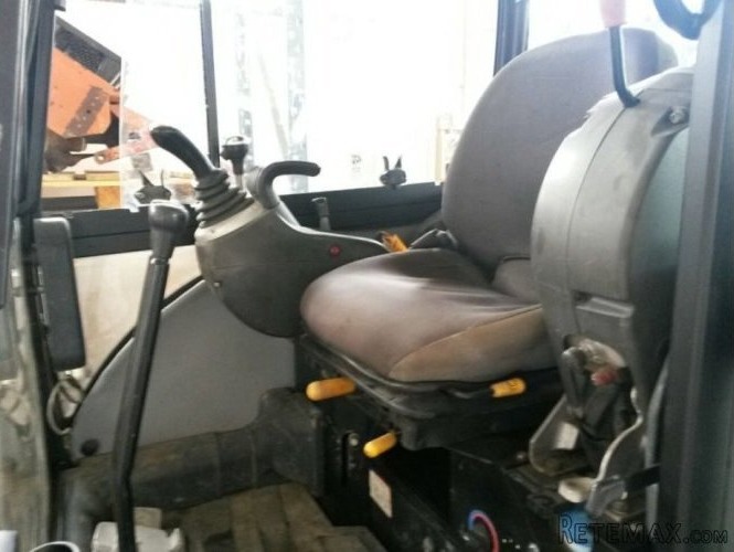 Mini bager JCB 8025 - 4