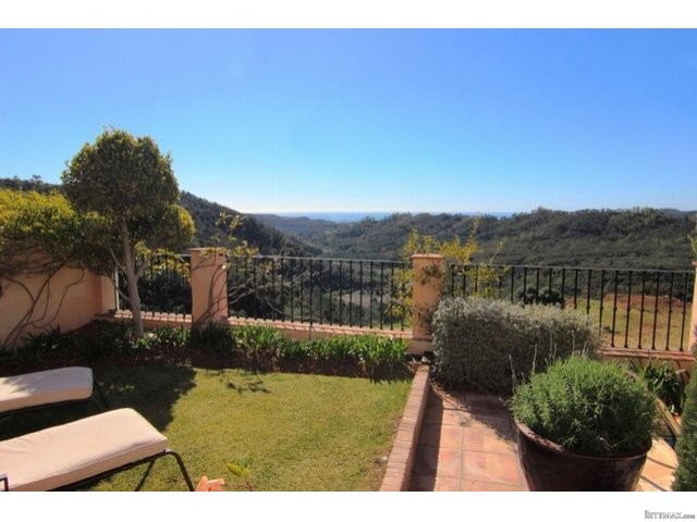 Reihenhaus for sale in Golf Montemayor..
