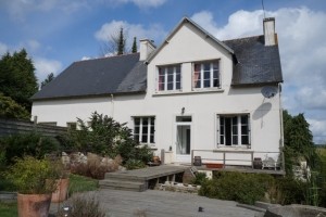 Detached House with Open Sided Barn - 2