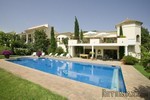 5 Bedrooms - Villa - Malaga - For Sale