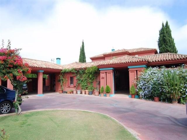 6 bedroom Detached Villa For Sale:..