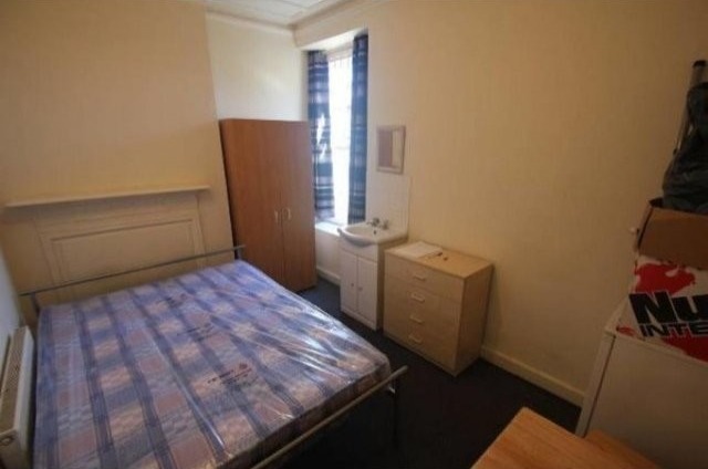 Flat/Apartment To Let in London - 2
