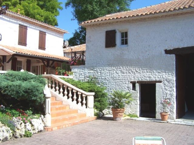 Old renovated spacious house - 2