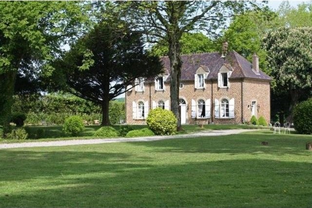 4 bedroom Manor House For Sale: 62240.. - 2