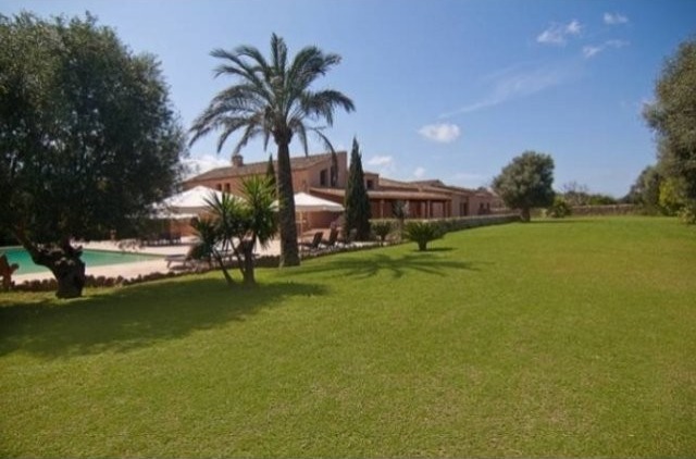 Stunning Renovated Finca In Llucmajor - 2