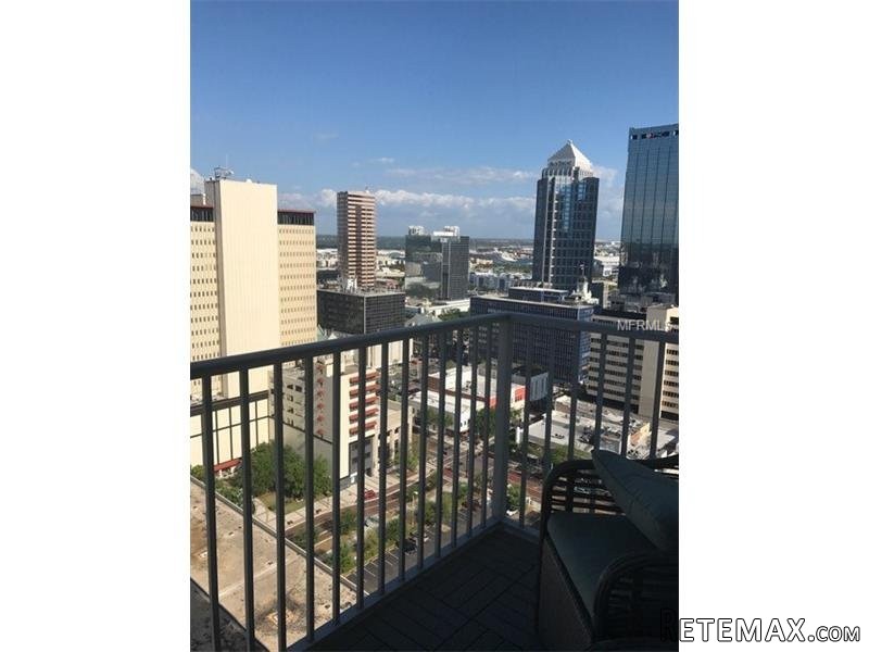 1 bedroom Property For Sale: 777 NORTH.. - 2