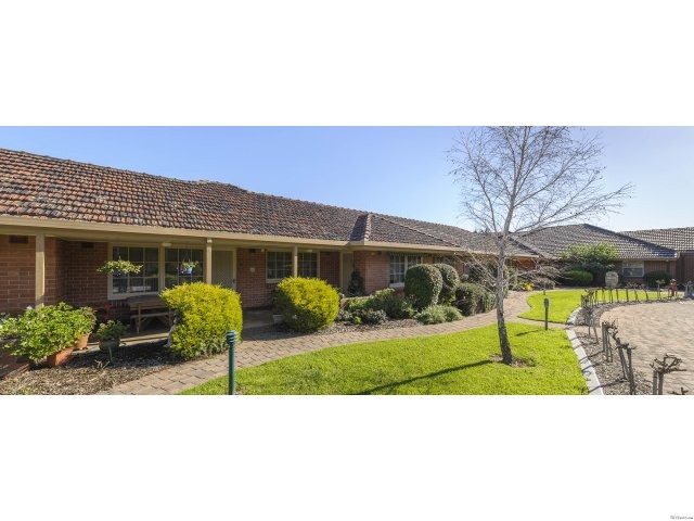 Life Care Parkrose Village -..