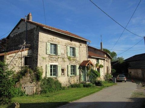 5 Bedroom Farm House For Sale - 2