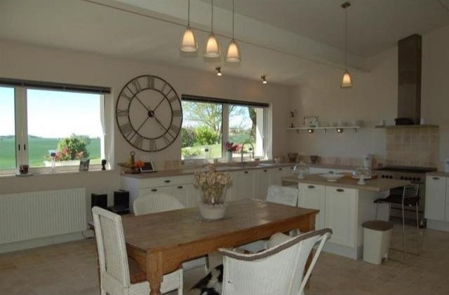 6 bedroom Country House For Sale: 16390.. - 2