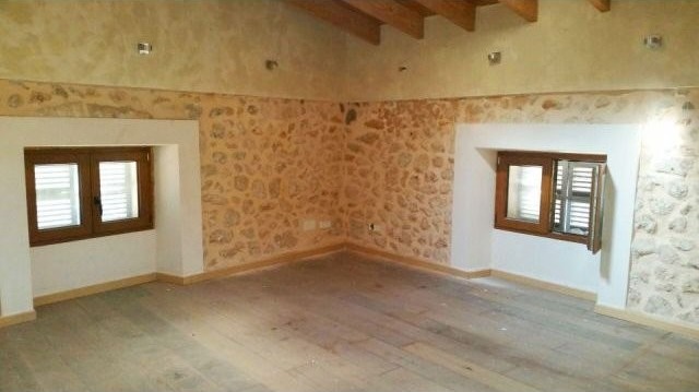 4 Bedrooms - House - Islas Baleares -..