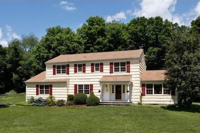 4 bedroom Residence For Sale: Katonah..