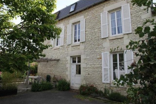 5 bedroom House For Sale: 86110 VIENNE - 2