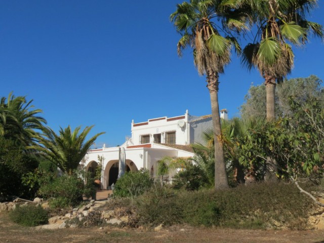 Finca for sale in Teulada