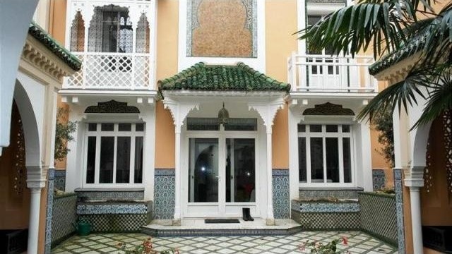6 bedroom Character For Sale: 03200..