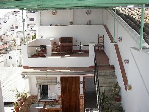 Town House - Spacious three-storey.. - 2