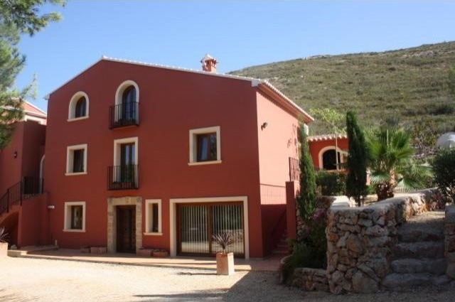4 Bedrooms - Finca - Alicante - For Sale