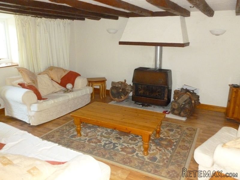 Country House Between Two Market Towns - 2