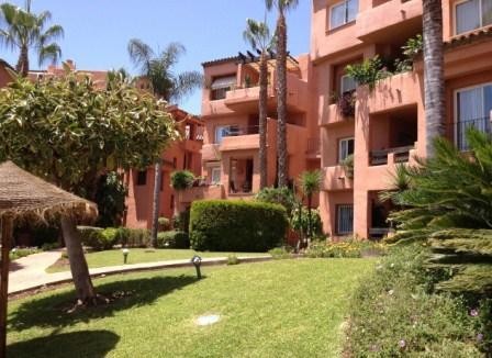 3 bedroom Apartment For Sale: Marbella - 2