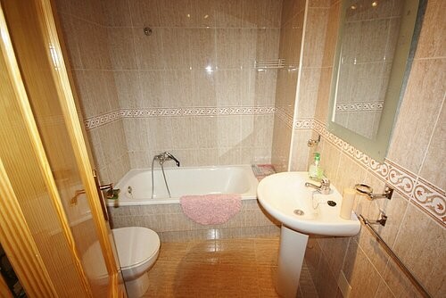 A 2 BEDROOM APARTMENT - 2