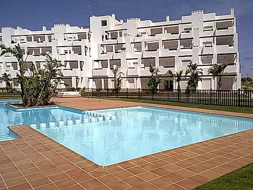 * MUST BE SEEN! 2 BED 2 BATH GOLF..