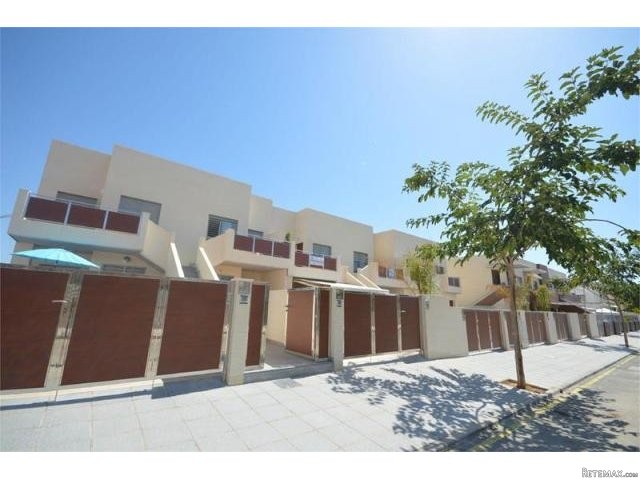 2 bedroom Apartment For Sale: Ground..