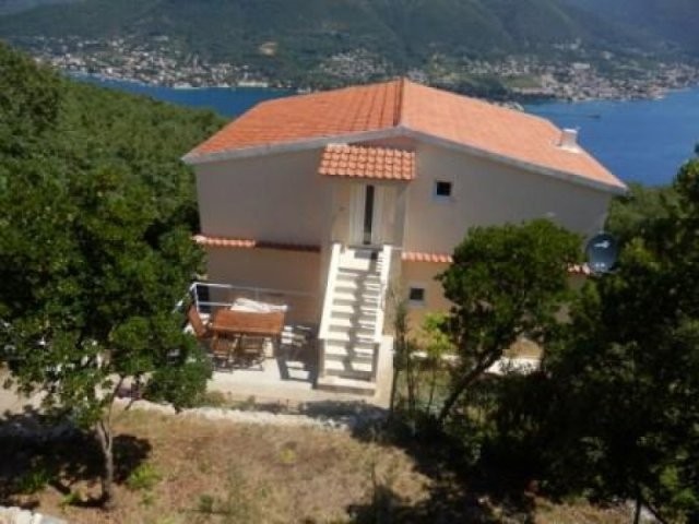 House in Zabrđe, Herceg Novi