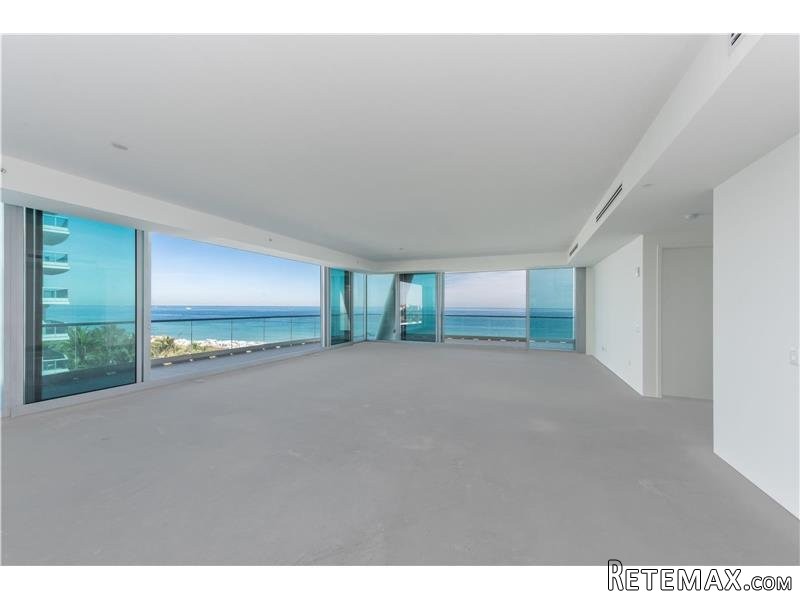3 bedroom Flat For Sale: 9349 Collins.. - 2