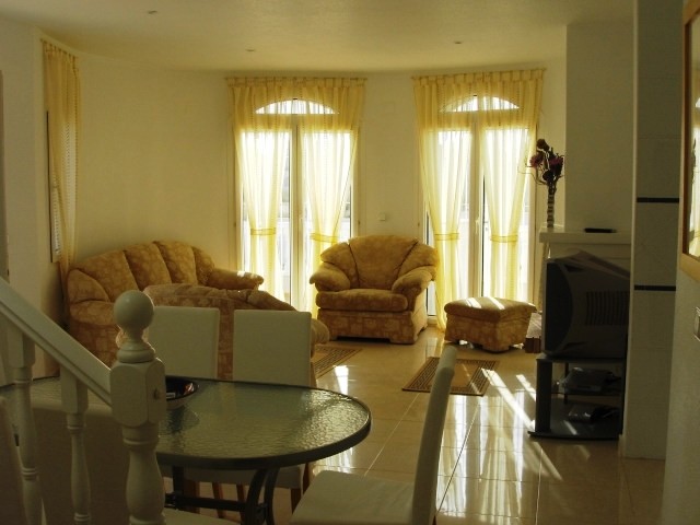Large Detached Villa - 2