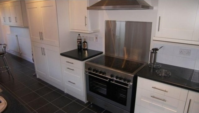 ROOM TO LET IN WELLINGTON - ALL BILLS..