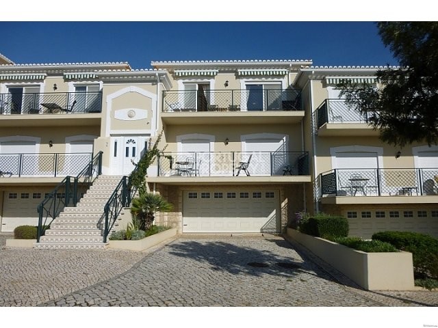 2 Bed Apartment With Spectacular Golf..