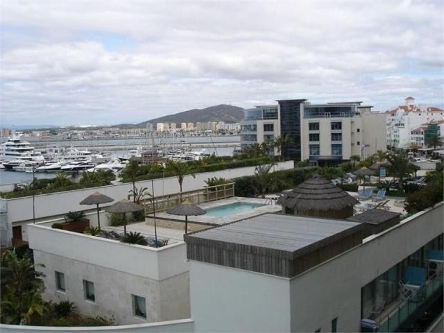 3 bedroom Apartment For Sale: Grand..