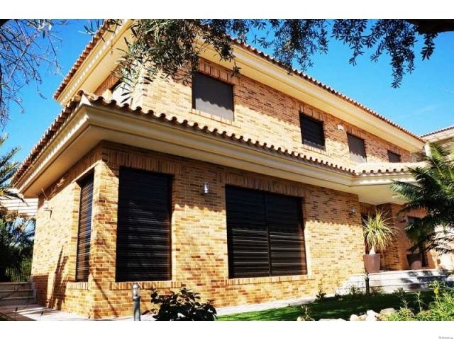 Villa for sale 1.350.000 € Costa..