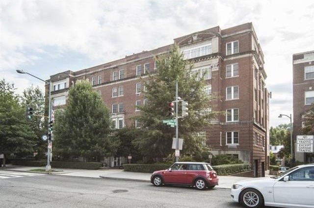 5 bedroom Apartment For Sale: 2540..