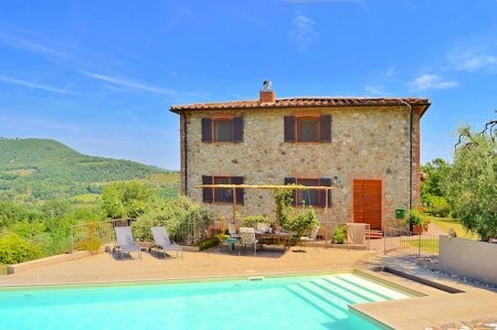 Ficulle House In Beautiful Surroundings