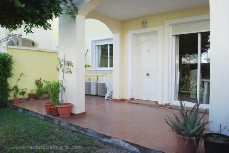 2 bedroom ground floor apartment with..